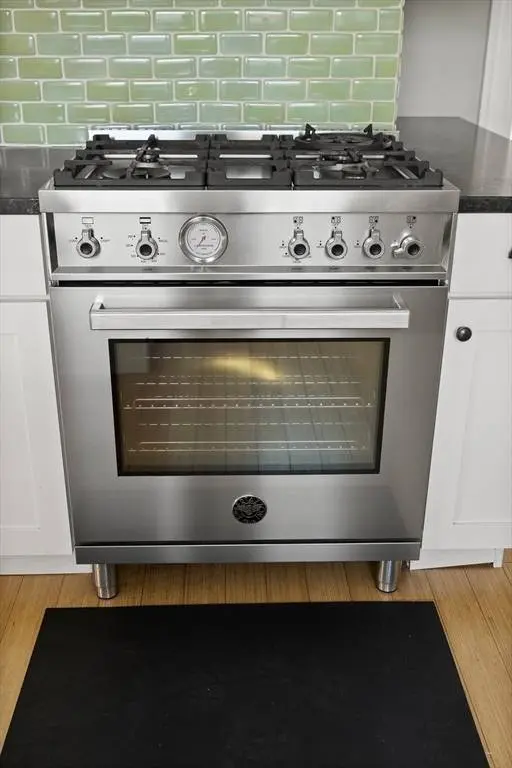 11 Norman Rd, North Andover, MA 01845