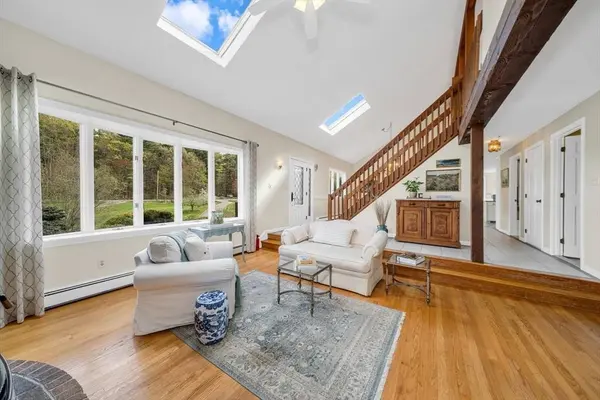 399 Wethersfield St, Rowley, MA 01969