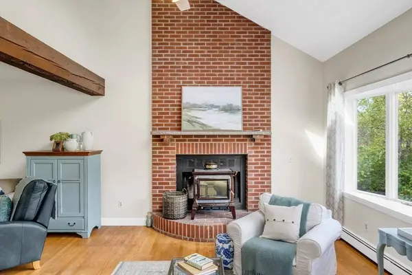 399 Wethersfield St, Rowley, MA 01969