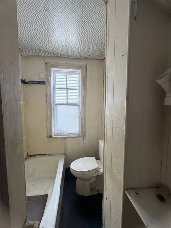 19 Swampscott Ave, Peabody, MA 01961