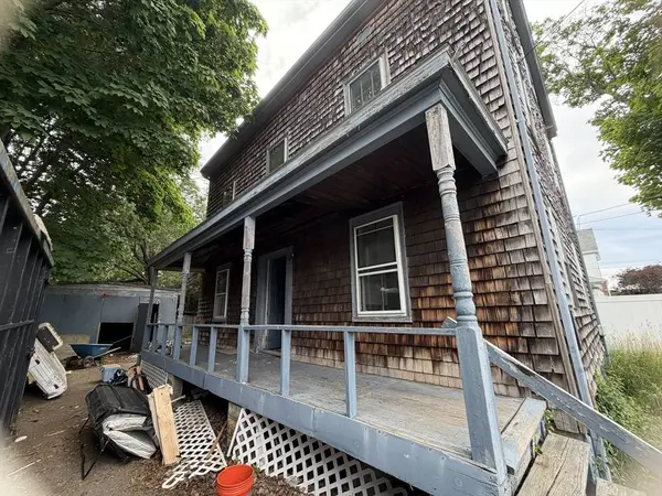 19 Swampscott Ave, Peabody, MA 01961
