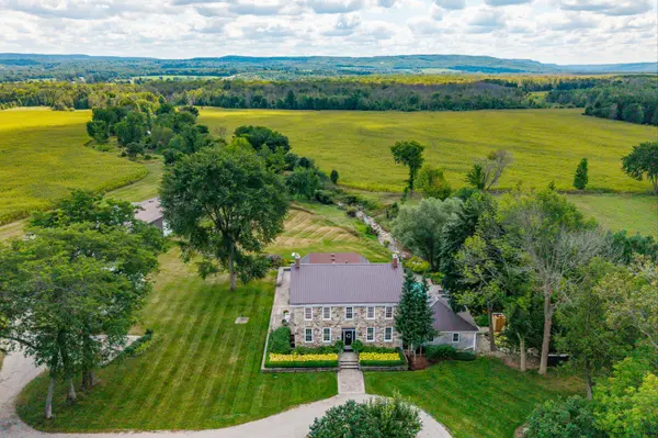 727070 Sideroad 22C