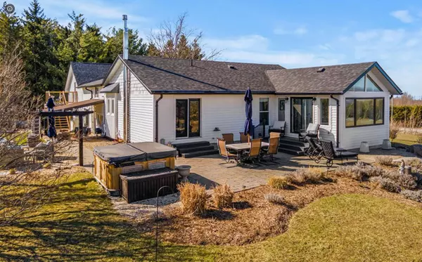 9263 91 County RD, Clearview, ON L0M 1H0