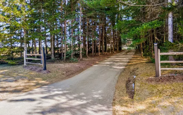 9263 91 County RD, Clearview, ON L0M 1H0