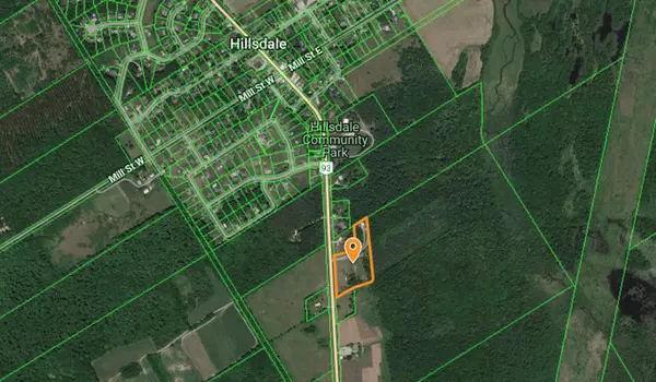 4517 Penetanguishene RD, Springwater, ON L0L 1V0