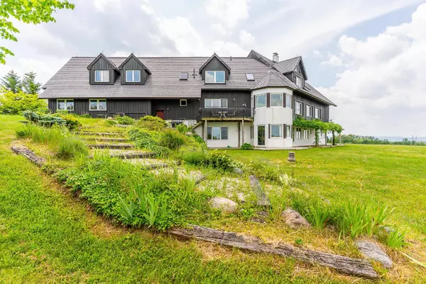 496083 Grey Road 2 RD, Blue Mountains, ON N0H 1J0