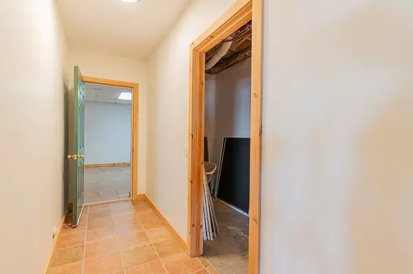 496083 Grey Road 2 RD, Blue Mountains, ON N0H 1J0