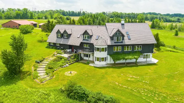 496083 Grey Road 2 RD, Blue Mountains, ON N0H 1J0