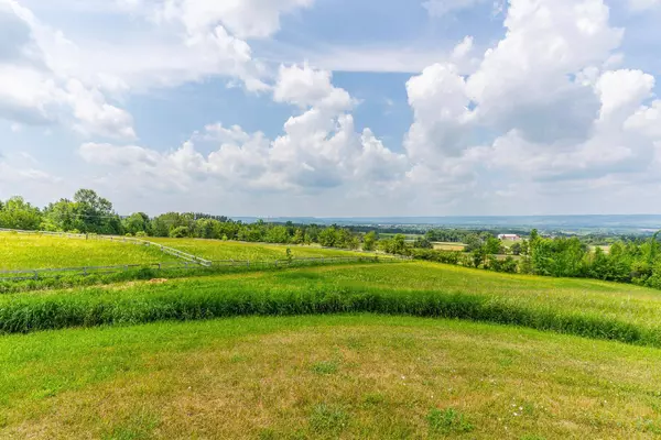 496083 Grey Road 2 RD, Blue Mountains, ON N0H 1J0