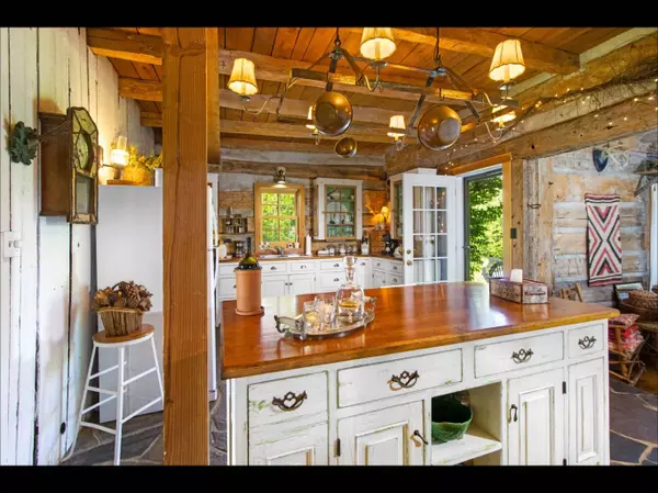 317343 3rd Line, Meaford, ON N4L 1W7