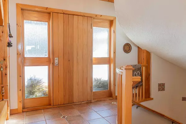 496083 Grey Road 2 RD, Blue Mountains, ON N0H 1J0