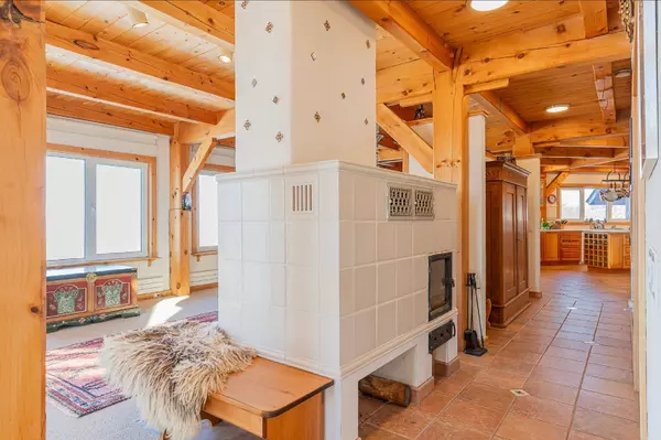 496083 Grey Road 2 RD, Blue Mountains, ON N0H 1J0