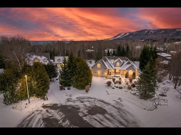 110 Aberdeen CT, Blue Mountains, ON N0H 1J0