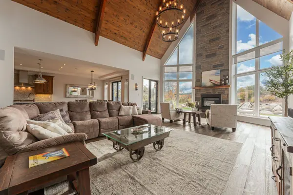 280 Sunset BLVD, Blue Mountains, ON N0H 2P0