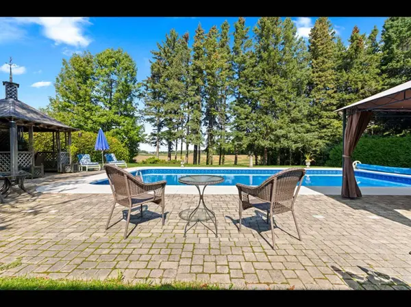 370474 B Concession, Meaford, ON N0H 1B0
