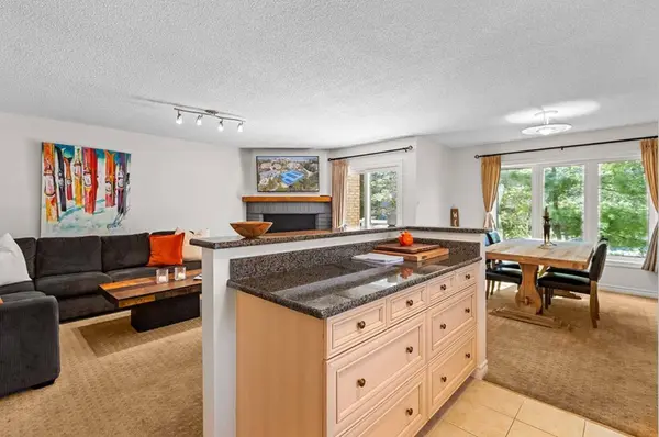 28 Ramblings WAY #42, Collingwood, ON L9Y 5C6