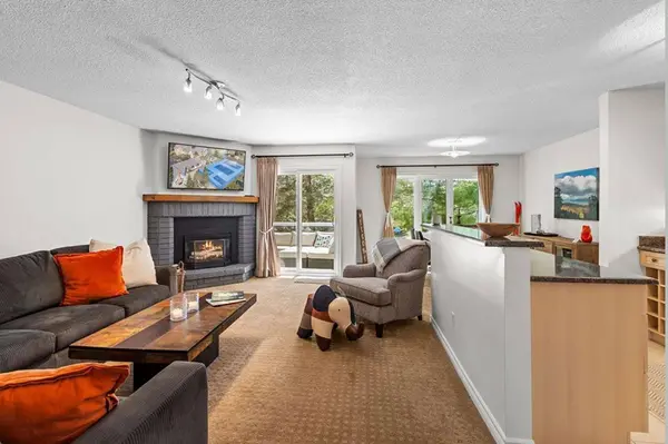 28 Ramblings WAY #42, Collingwood, ON L9Y 5C6