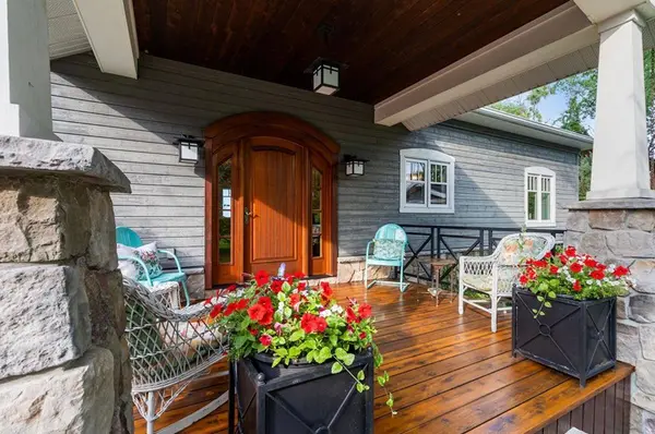 19 Georgian Manor DR, Collingwood, ON L9Y 3Z1