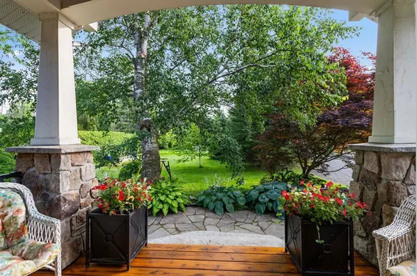 19 Georgian Manor DR, Collingwood, ON L9Y 3Z1