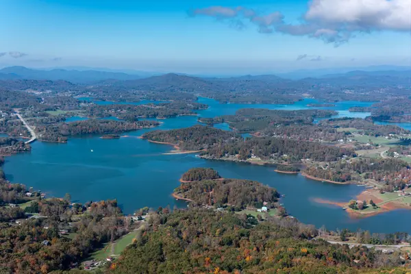 The Best North Georgia Mountain Towns to Call Home This Fall