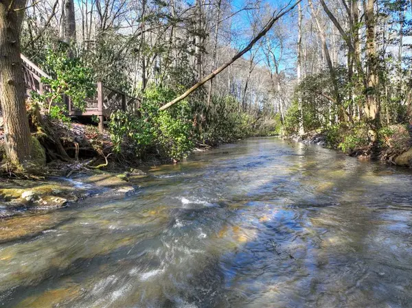 134 Hemlock Circle, Blue Ridge, GA 30513