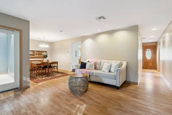 5 Lee Way, Georgetown, MA 01833