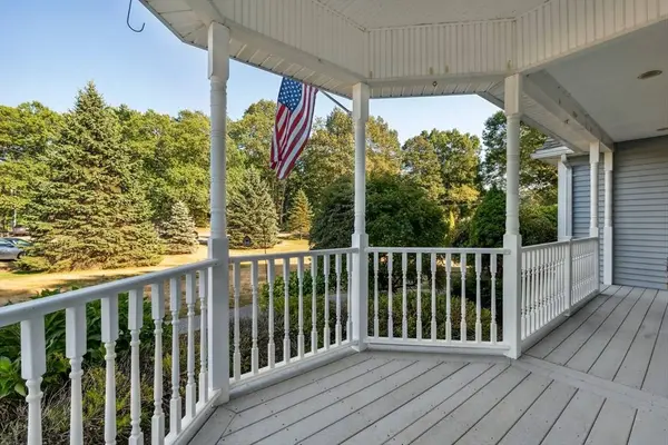 5 Lee Way, Georgetown, MA 01833