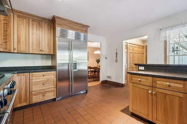 5 Lee Way, Georgetown, MA 01833