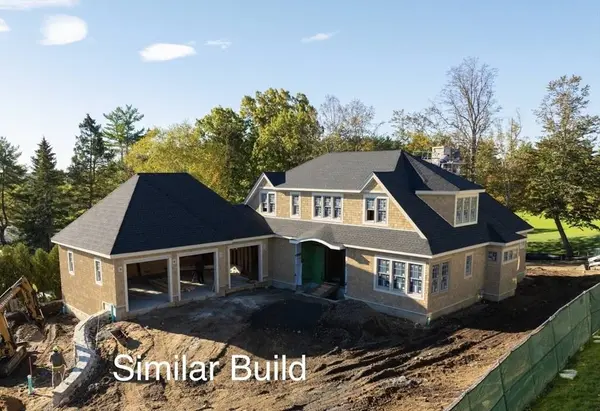 38 Buttonwood Lane, Ipswich, MA 01938