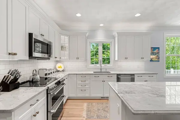 10 Yankee Way, Beverly, MA 01915