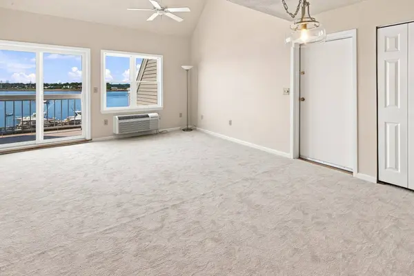 113 Water #78, Beverly, MA 01915