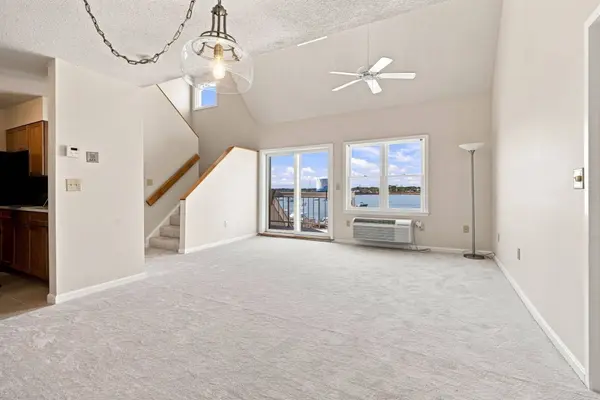 113 Water #78, Beverly, MA 01915