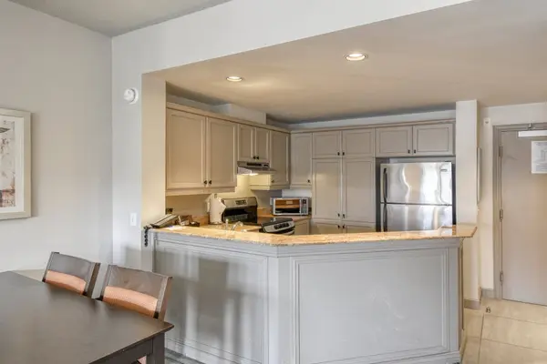 3035 Ch. de la Chapelle #220, Mont-tremblant, QC J8E1E1