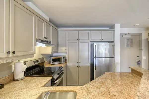 3035 Ch. de la Chapelle #220, Mont-tremblant, QC J8E1E1