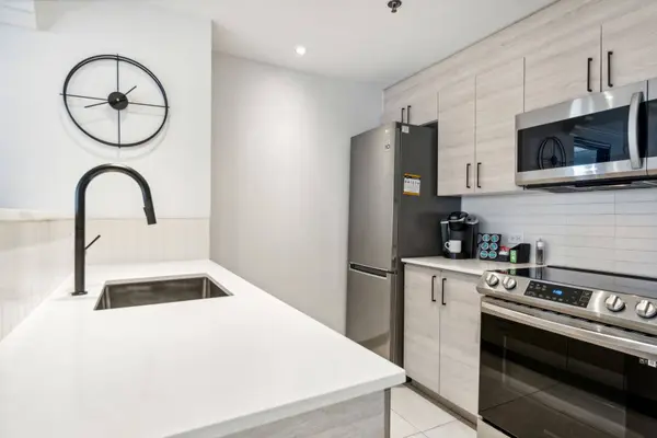 150 Ch. au Pied-de-la-Montagne #424-D, Mont-tremblant, QC J8E3M2