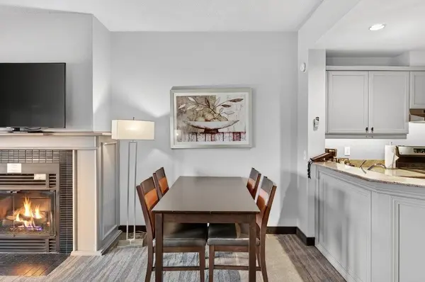 3035 Ch. de la Chapelle #222, Mont-tremblant, QC J8E1E1