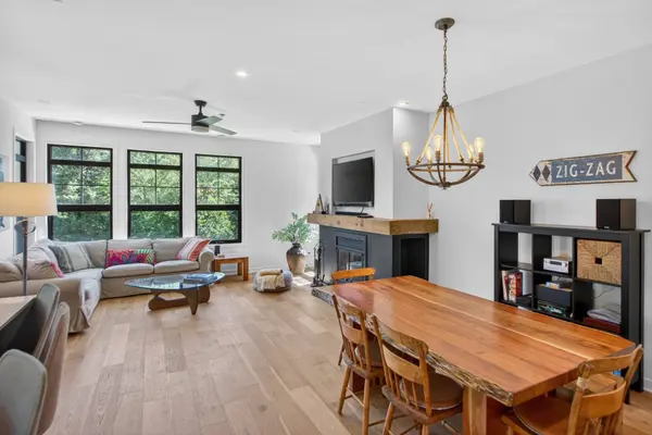 211 Ch. des Quatre-Sommets #7, Mont-tremblant, QC J8E1C6