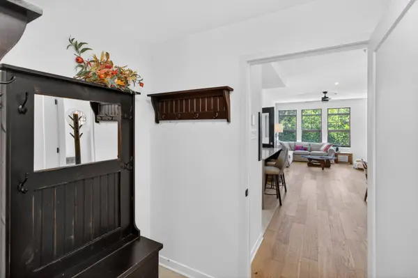 211 Ch. des Quatre-Sommets #7, Mont-tremblant, QC J8E1C6
