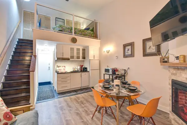 104 Rue du Mont-Plaisant #303, Mont-tremblant, QC J0T1L2