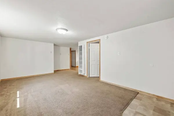 226 Moore LN, Billings, MT 59101