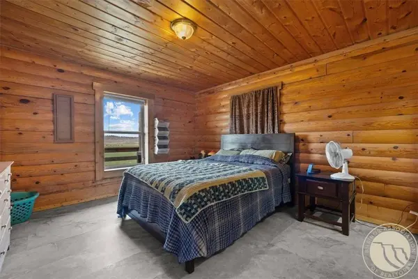 5615 Scandia RD, Shepherd, MT 59079