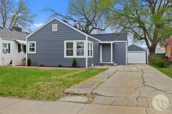1331 Custer AVE