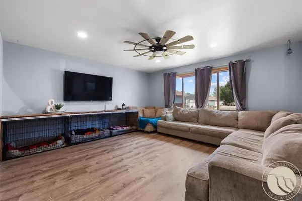 824 Troy CIR, Billings, MT 59105