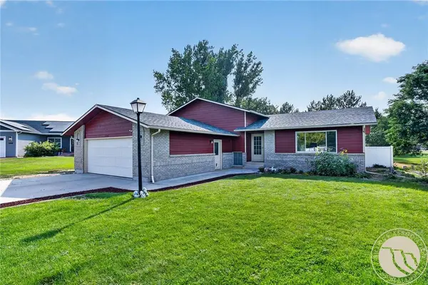 824 Troy CIR