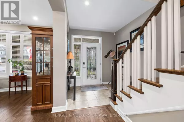 511 ERINWOODS CIRCLE, Ottawa, ON K2J5M5