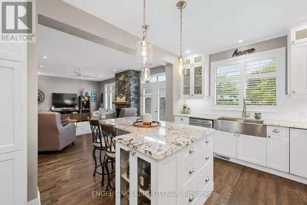 511 ERINWOODS CIRCLE, Ottawa, ON K2J5M5