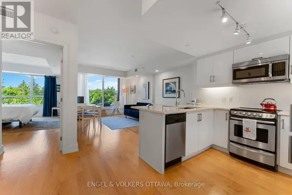 316 BRUYERE ST #302, Ottawa, ON K1N0C3