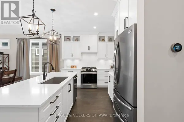 221 BLACKHORSE DRIVE, North Grenville, ON K0G1J0