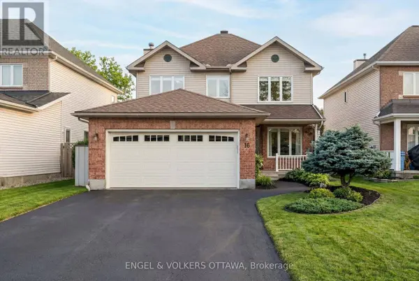 16 MAYFORD AVENUE, Ottawa, ON K2G6A7