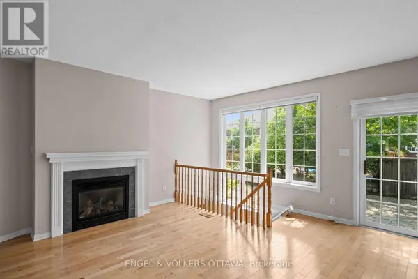 205 CAIRNSMORE CIRCLE, Ottawa, ON K2J0G4